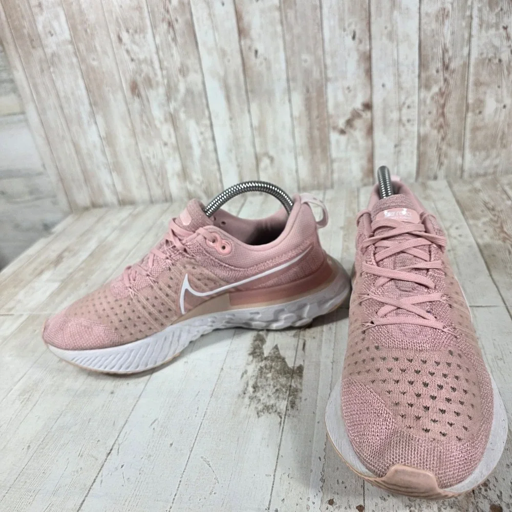 Nike pink while